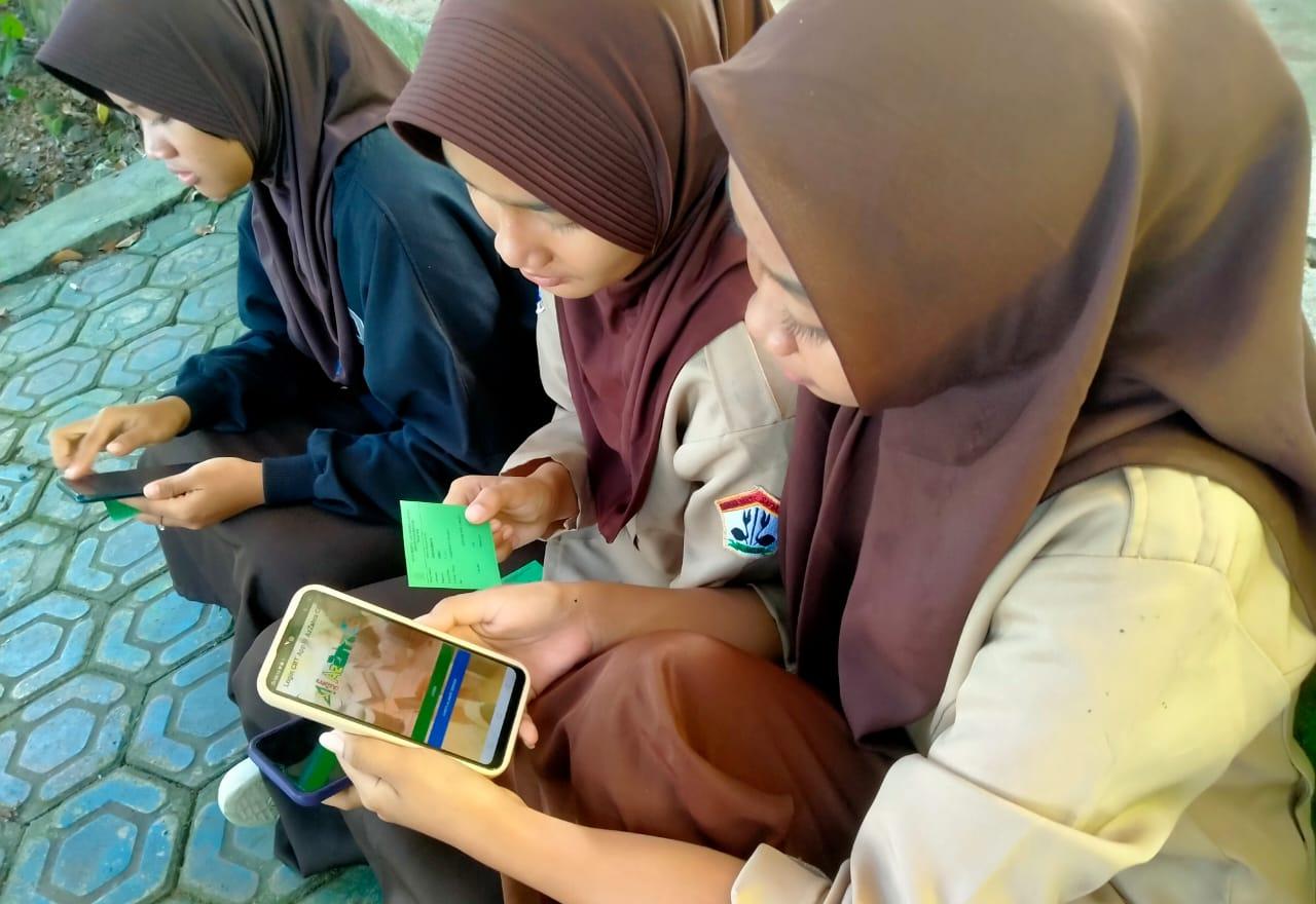 Simulasi Aplikasi CBT Azzahra di Hutan Belajar MAN 1 Kota Parepare Berjalan Sukses
