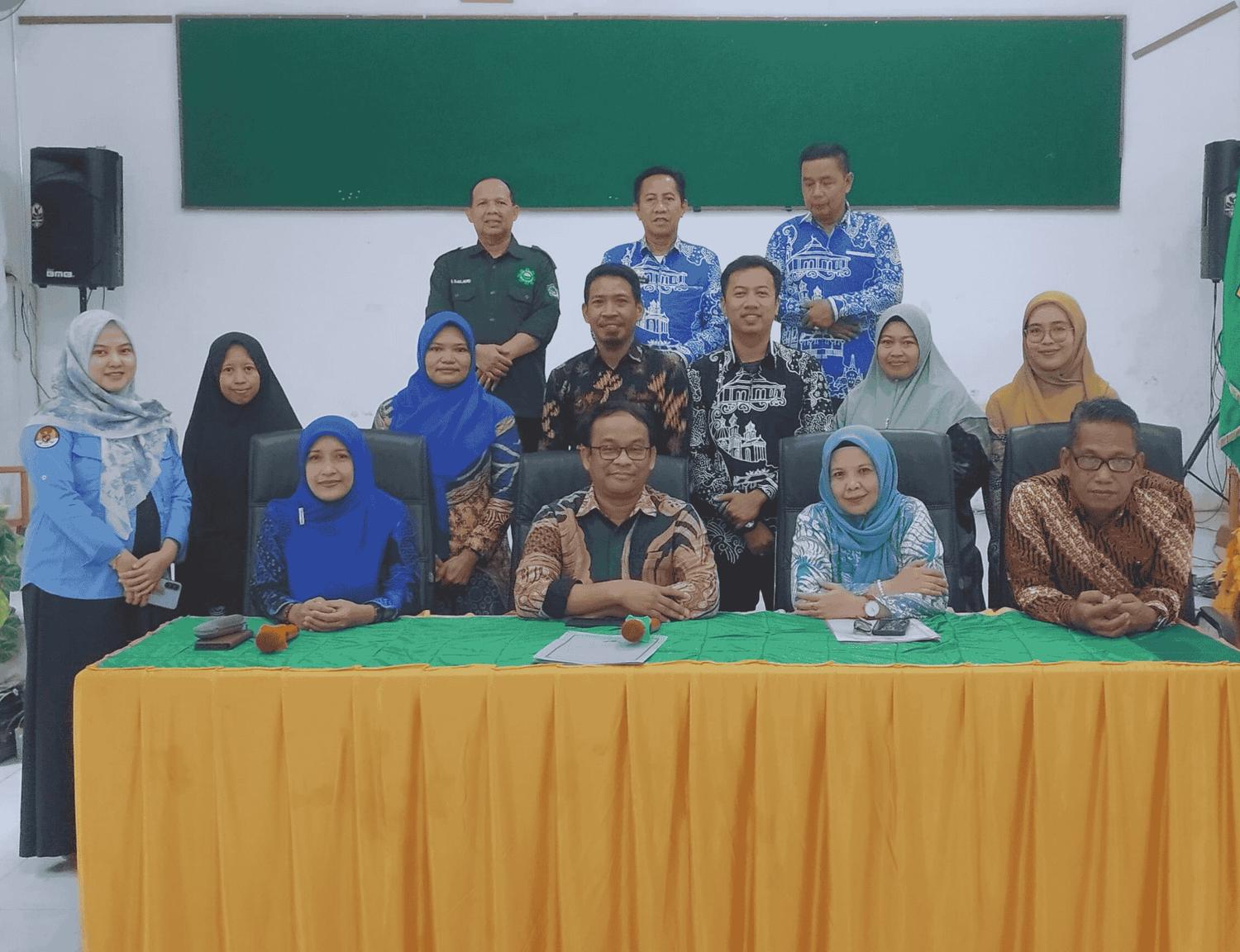 Penguatan Moderasi Beragama dan Ekoteologi Warnai Penyerahan SK Redistribusi Kemenag Pangkep