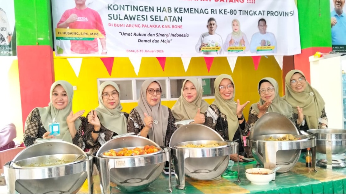 ASN MTsN 1 Bone Laksanakan Tugas Piket Sambut Kontingen Porseni HAB Sulsel 2026