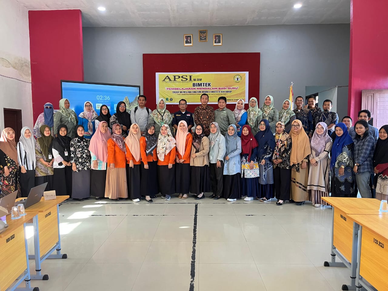 Guru MTsN 2 Sidrap Ikuti Bimtek Pembelajaran Mendalam APSI.