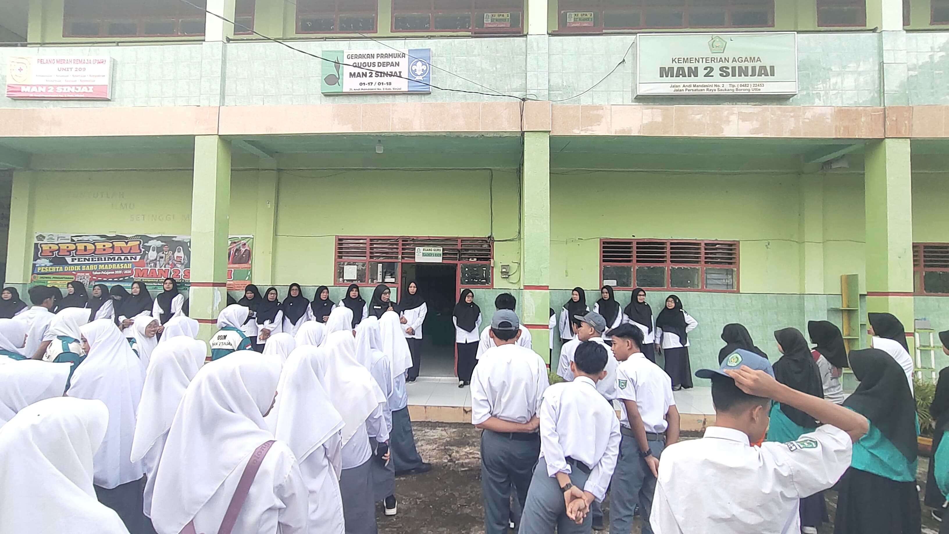 Pemberian Arahan oleh Kepala Madrasah
