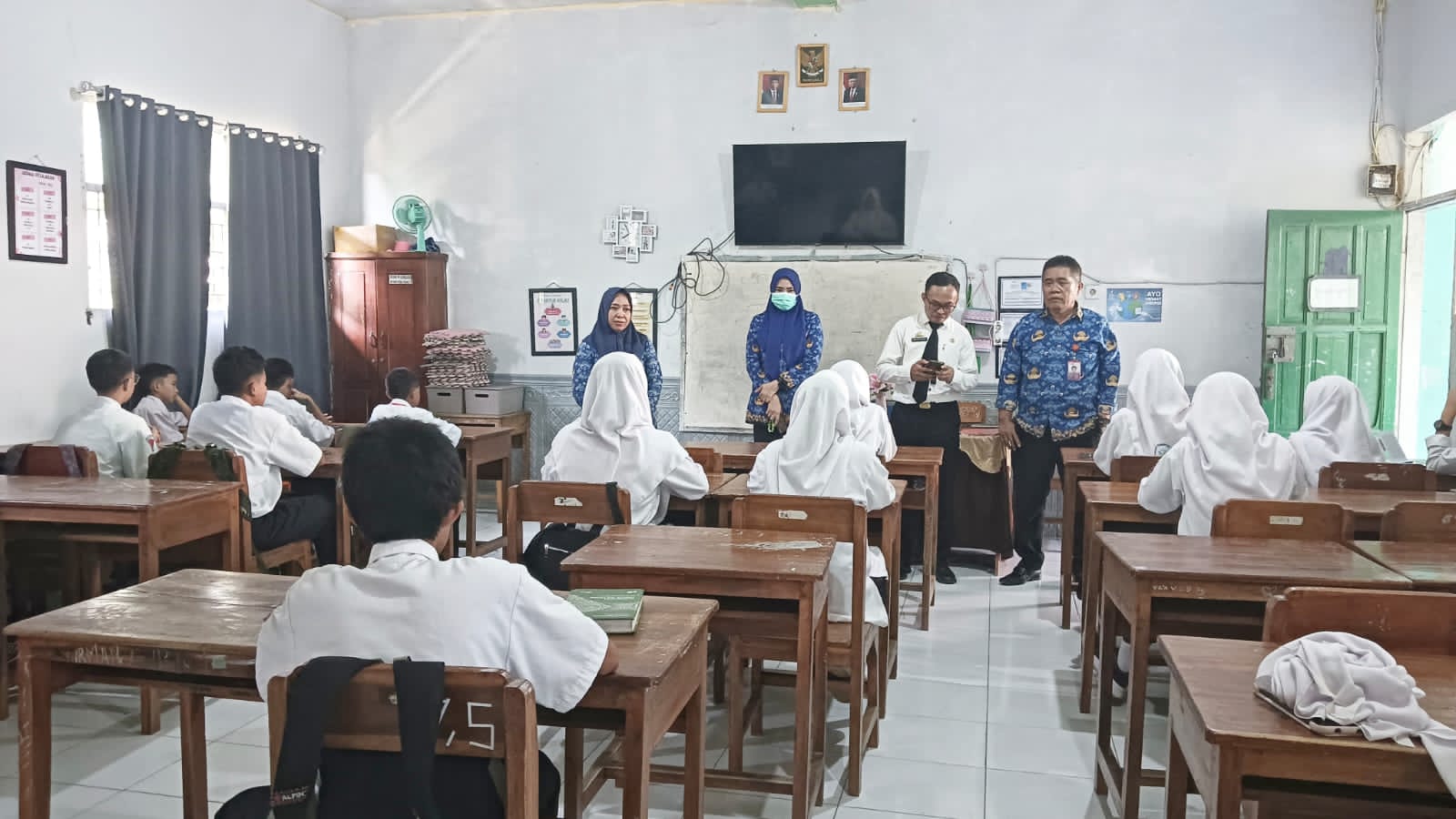 Suasana penyuluhan di ruang kelas