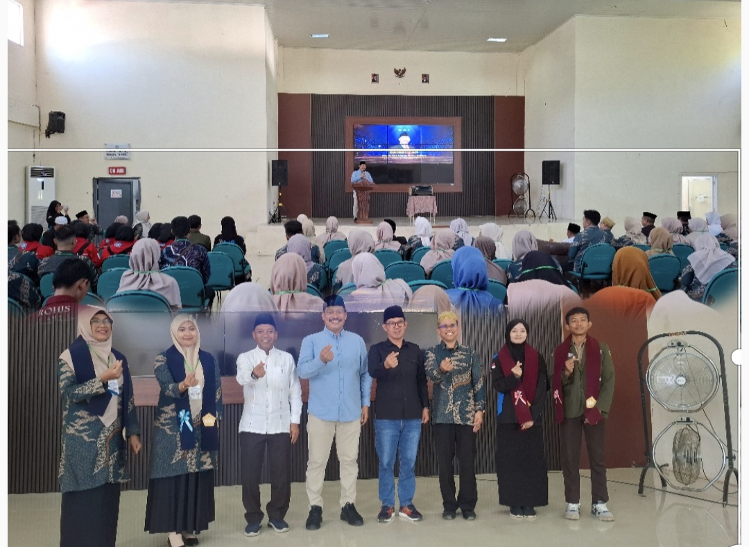 Kepala Kantor Wilayah Kementerian Agama Provinsi Sulawesi Selatan, Dr. H. Ali Yafid, M.Ag, meresmikan Lapangan Semi Indoor MAN 3 Kota Makassar sekaligus me-launching Kurikulum Berbasis Cinta (KBC)