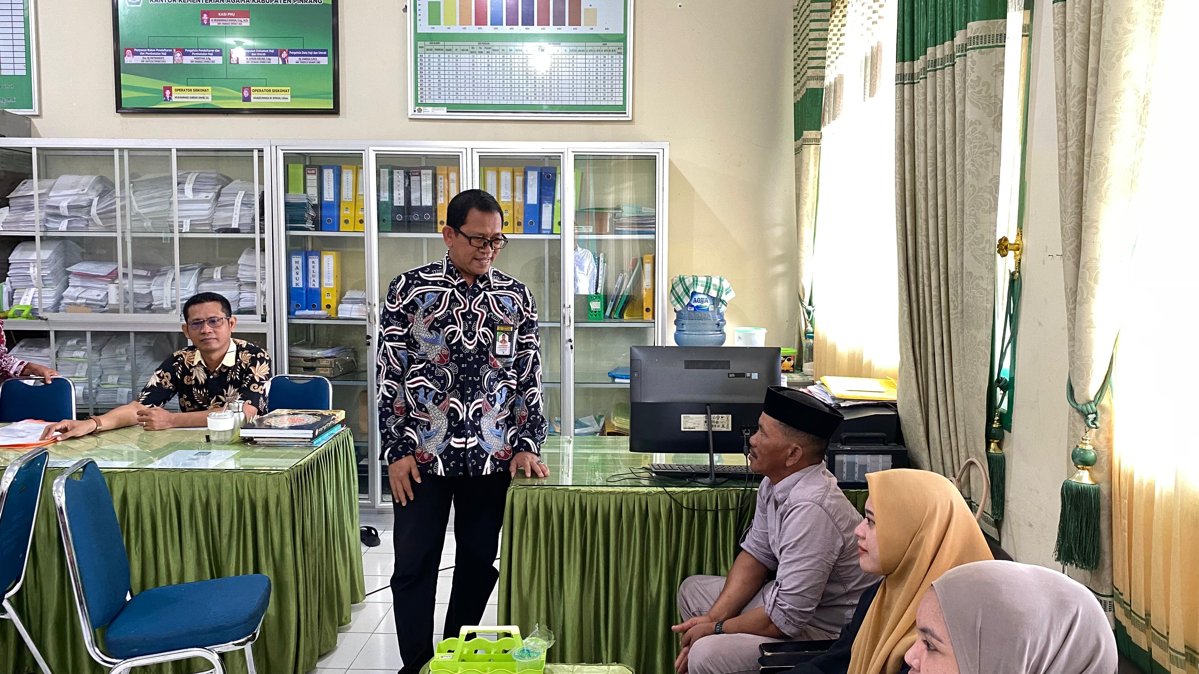 Kasi PHU Kemenag Pinrang Terima Kunjungan Kabid PHU Kanwil Sulsel Bahas Persiapan Haji