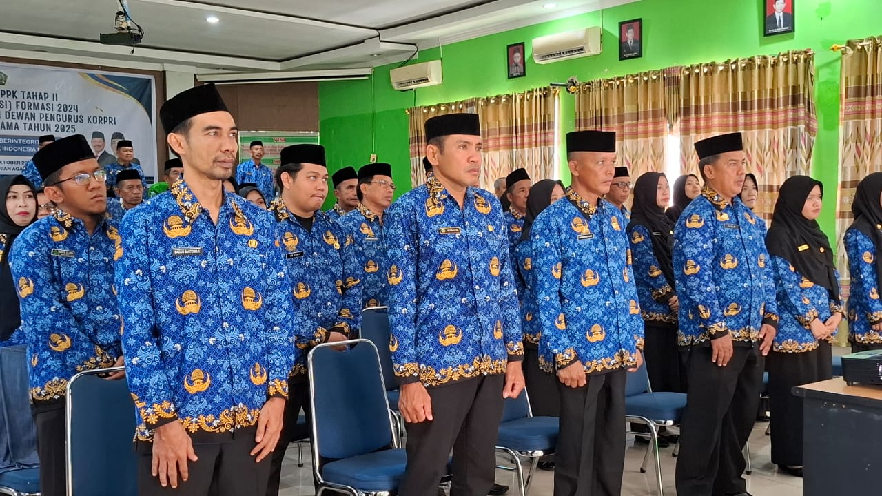 12 PPPK Tahap II Non Optimalisasi Kemenag Pinrang Dilantik dirangkaian Pengukuhan Dewan Pengurus KORPRI Kemenag
