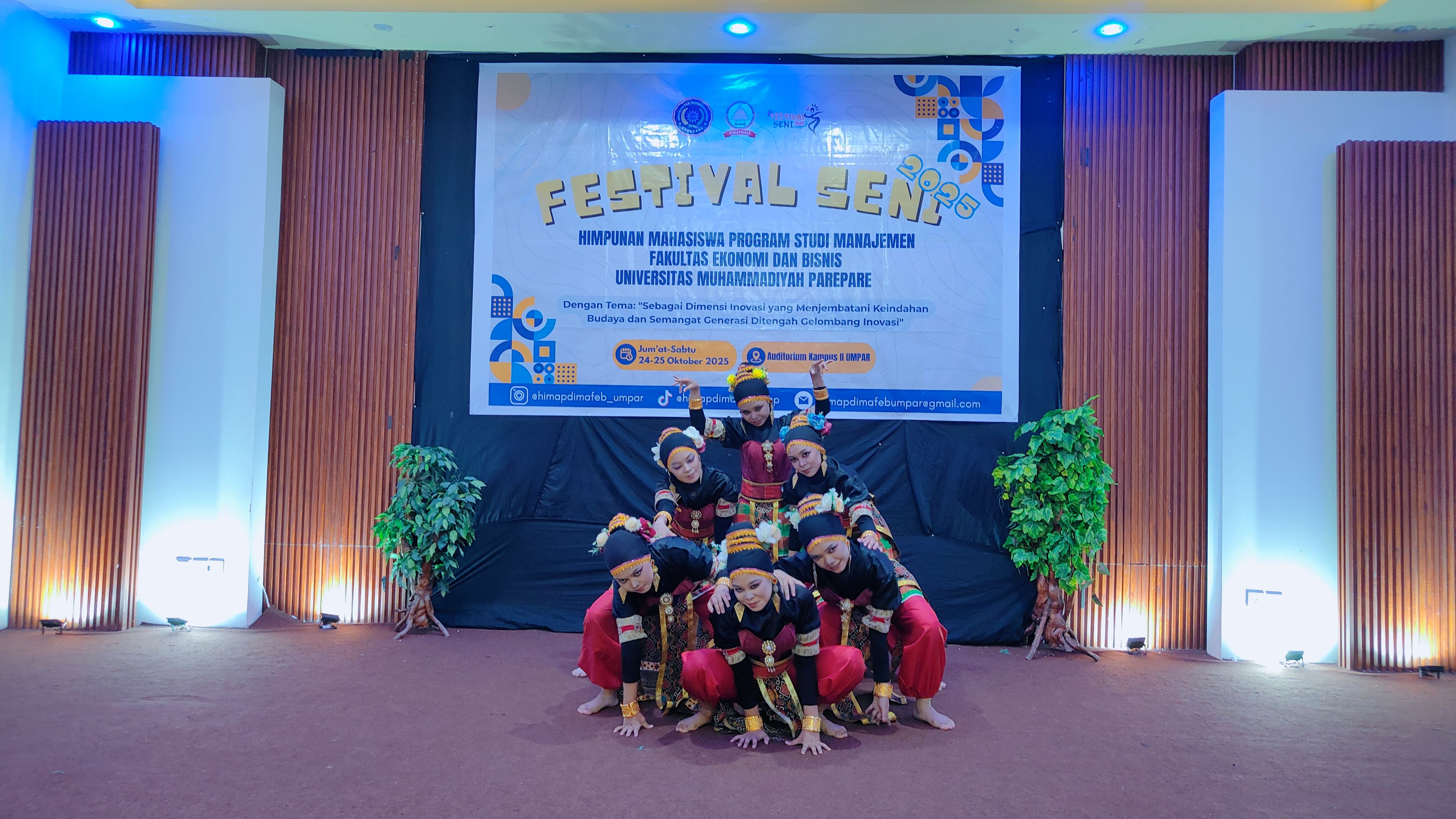 Peserta Tari Pallawa Poppo