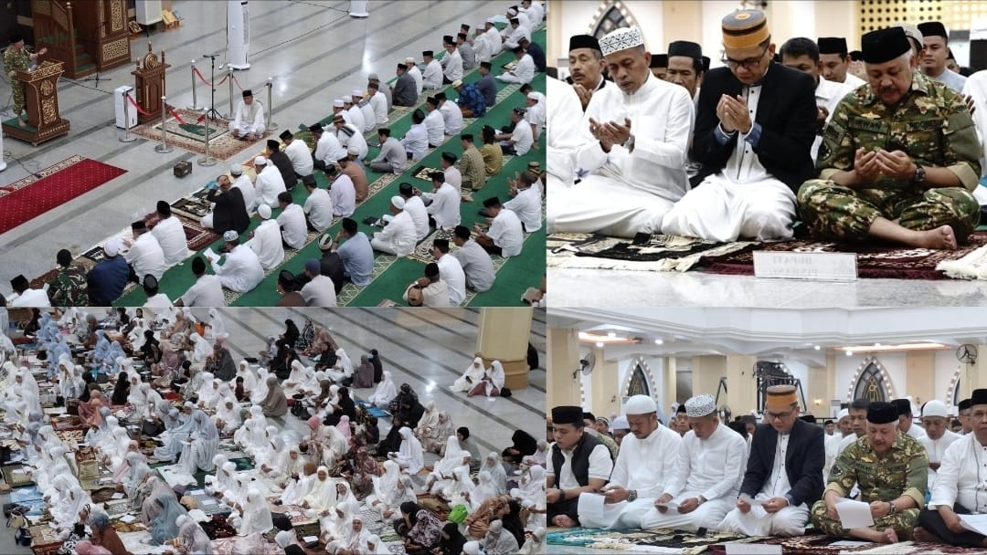Ribuan Jemaah Padati Masjid Agung Al Munawwir Pinrang pada Zikir dan Doa Bersama Malam Pergantian Tahun