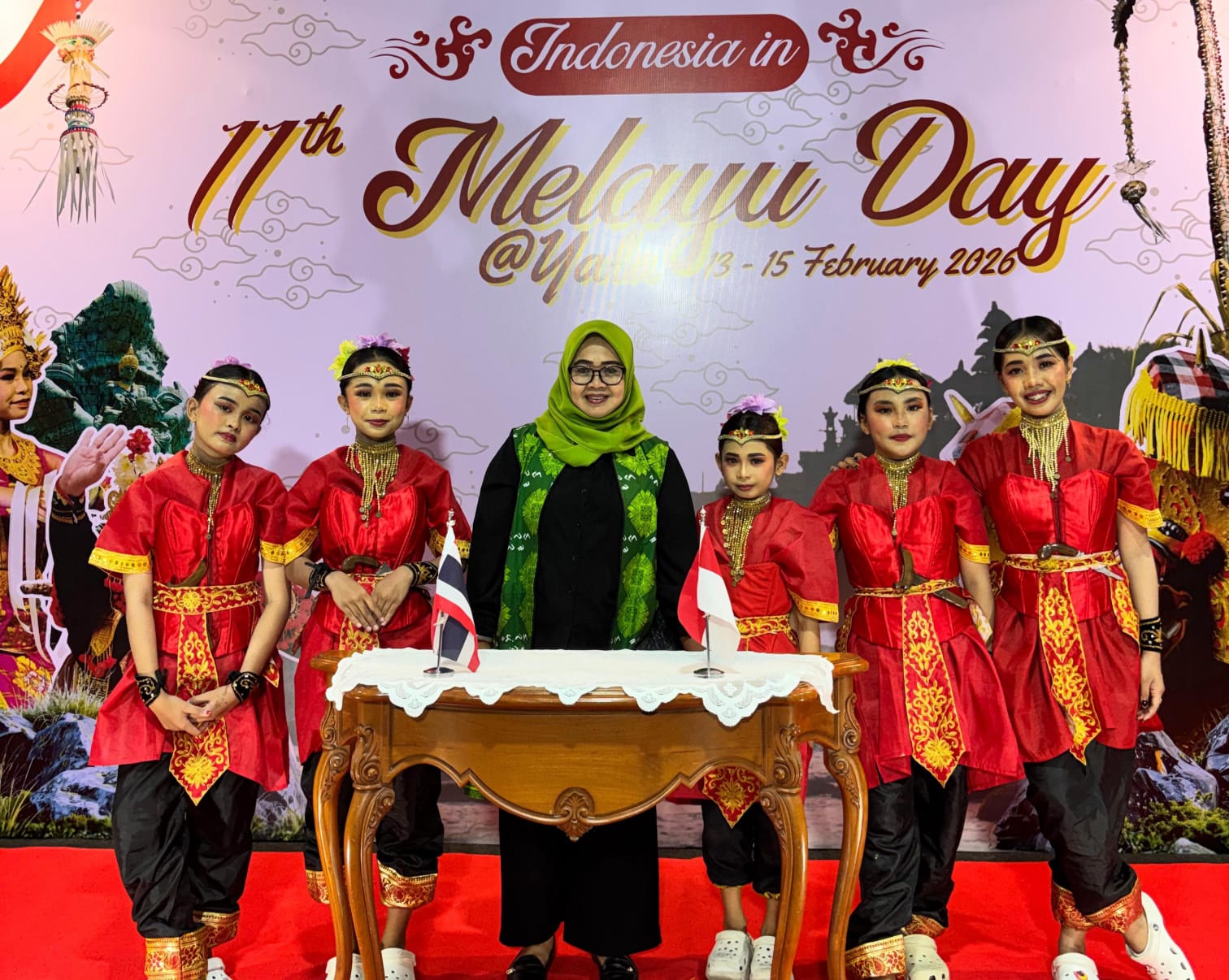 Siswa MI DDI Kariango Wakili Pinrang Tampil di Festival Budaya Melayu Day Ke-11 di Thailand