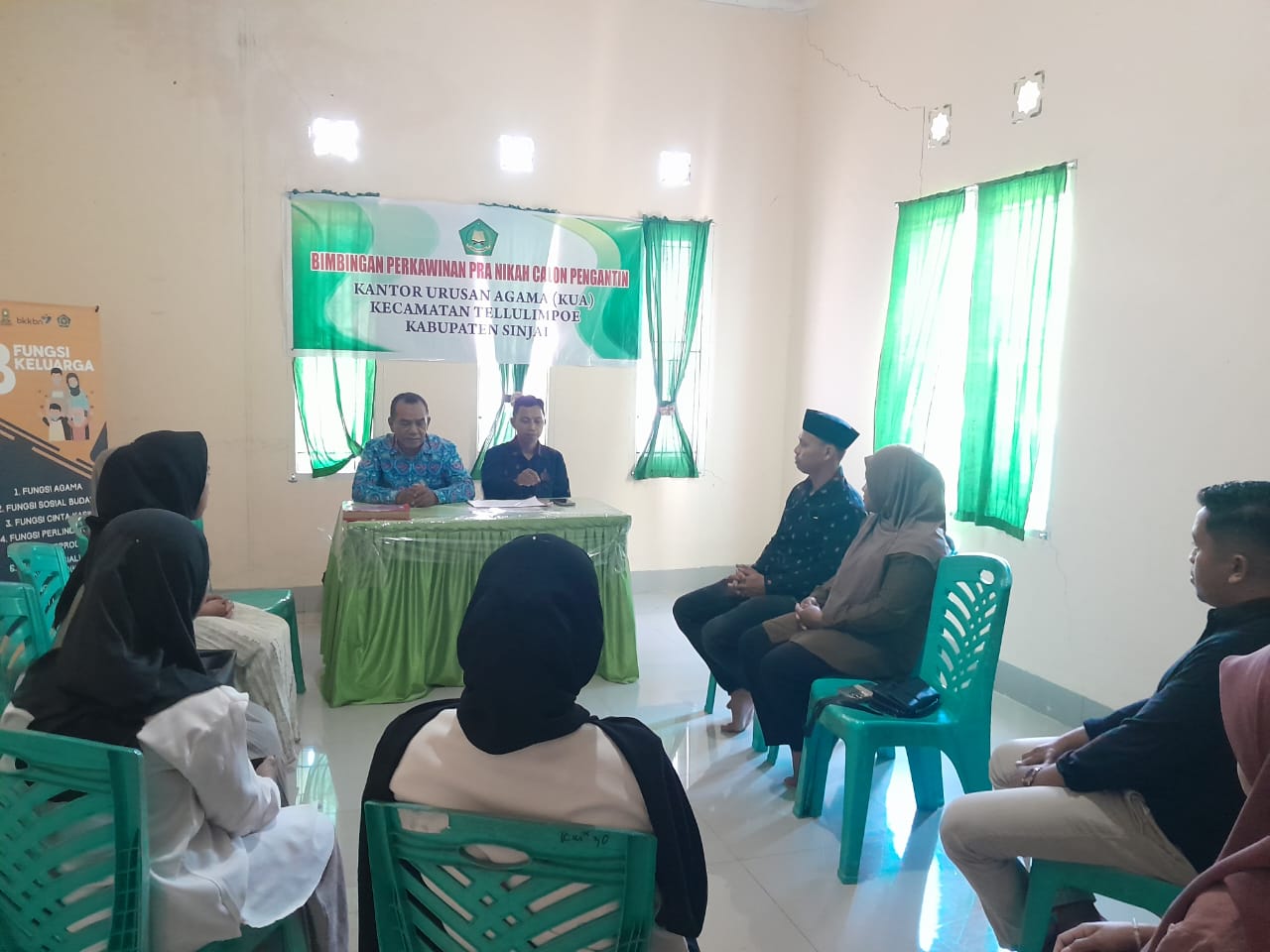 KUA Tellulimpoe Libatkan BKKBN dalam Bimbingan Perkawinan untuk Perkuat Ketahanan Keluarga