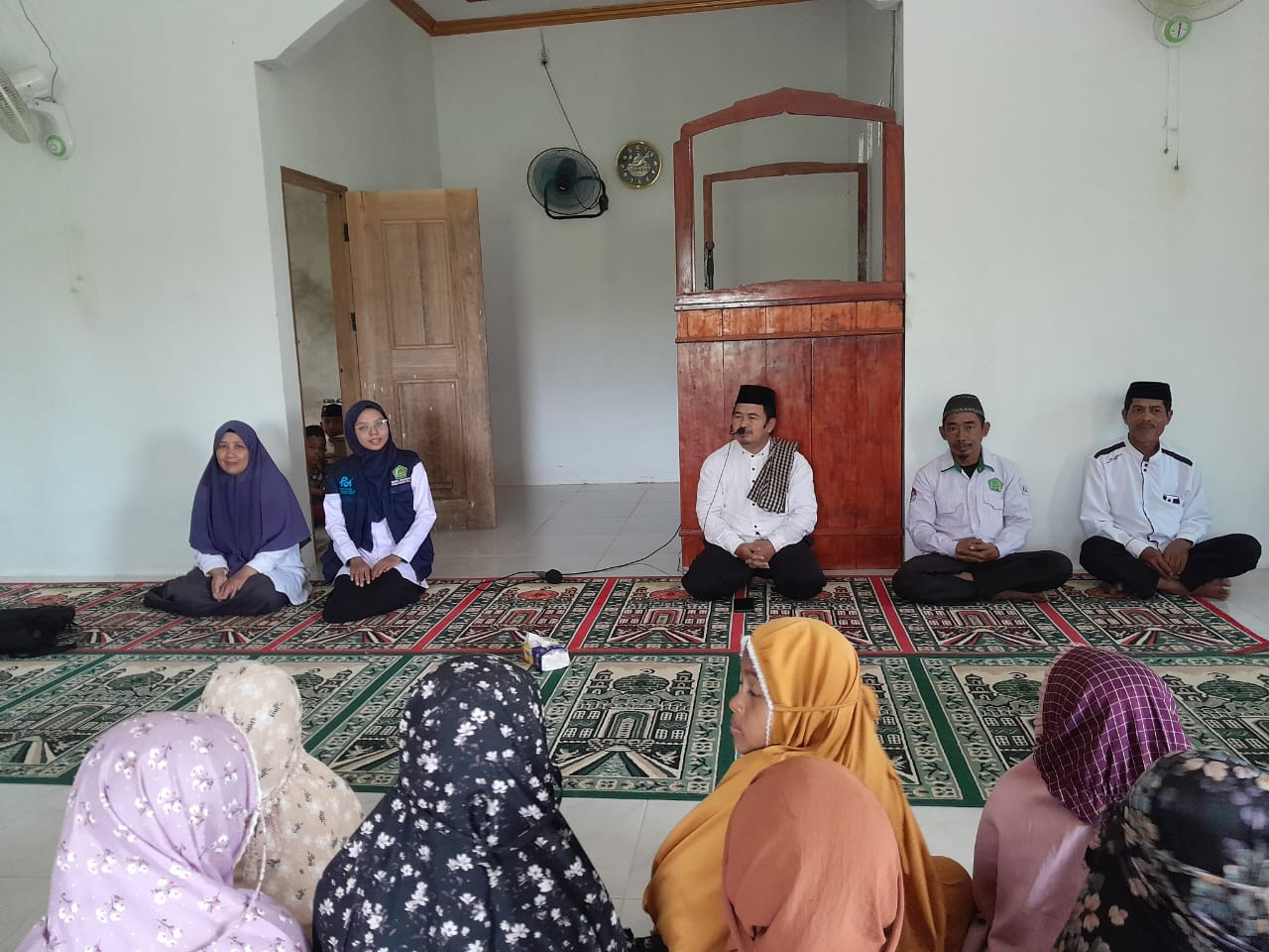 Kepala KUA Tellulimpoe Turut Hadir Pada Kegiatan Majelis Taklim di Pelosok esa Pattongko
