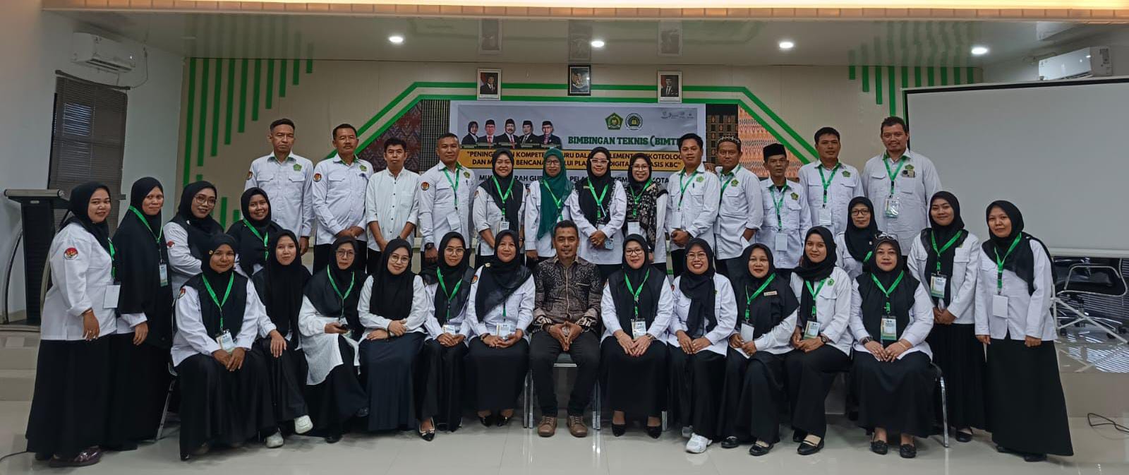 Bimtek PKB MTs Parepare Angkat “Kurikulum Berbasis Cinta”