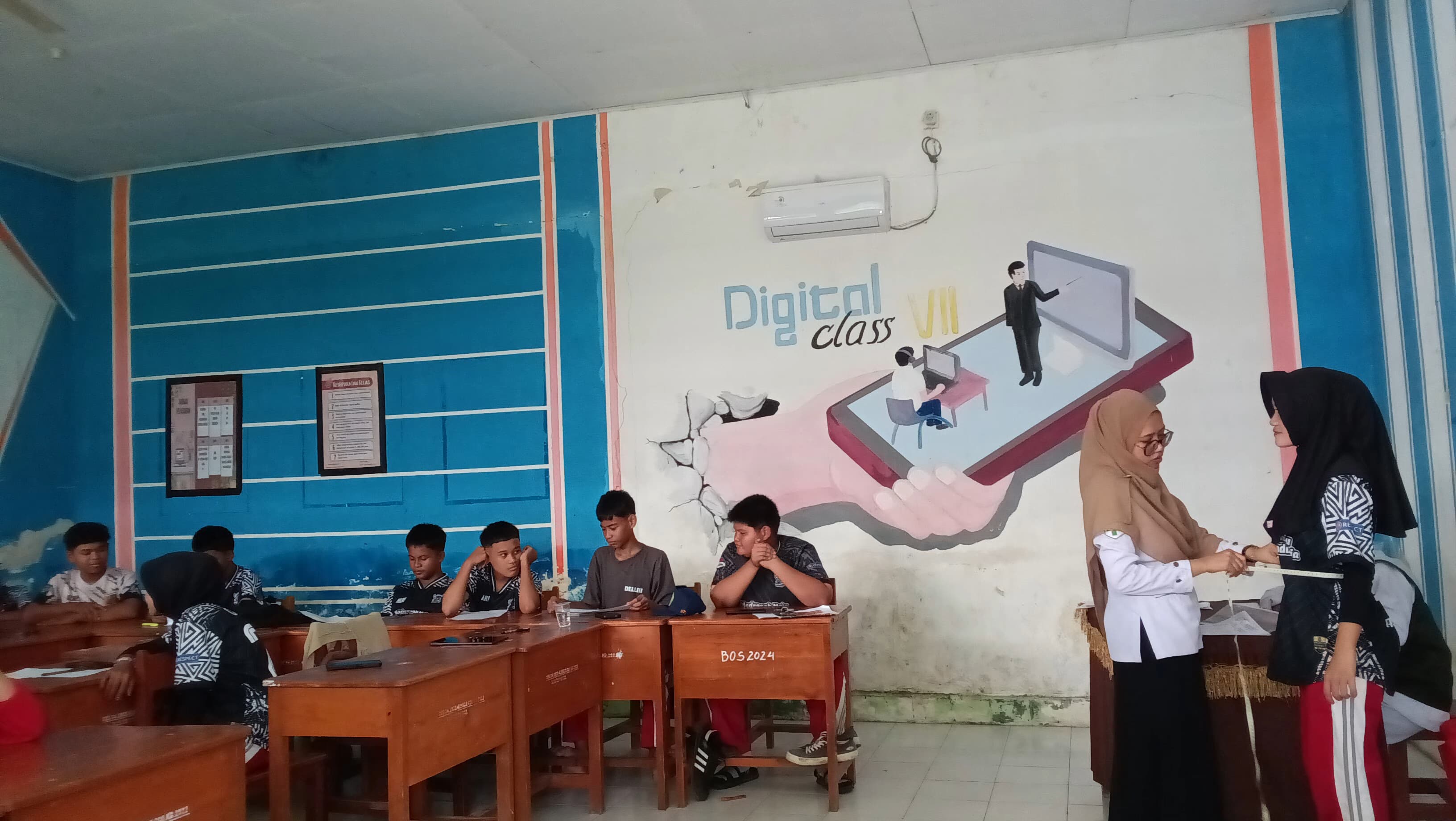 Puskesmas Ajangale Lakukan Pemeriksaan Kesehatan bagi Siswa Kelas VIII MTsN 2 Bone