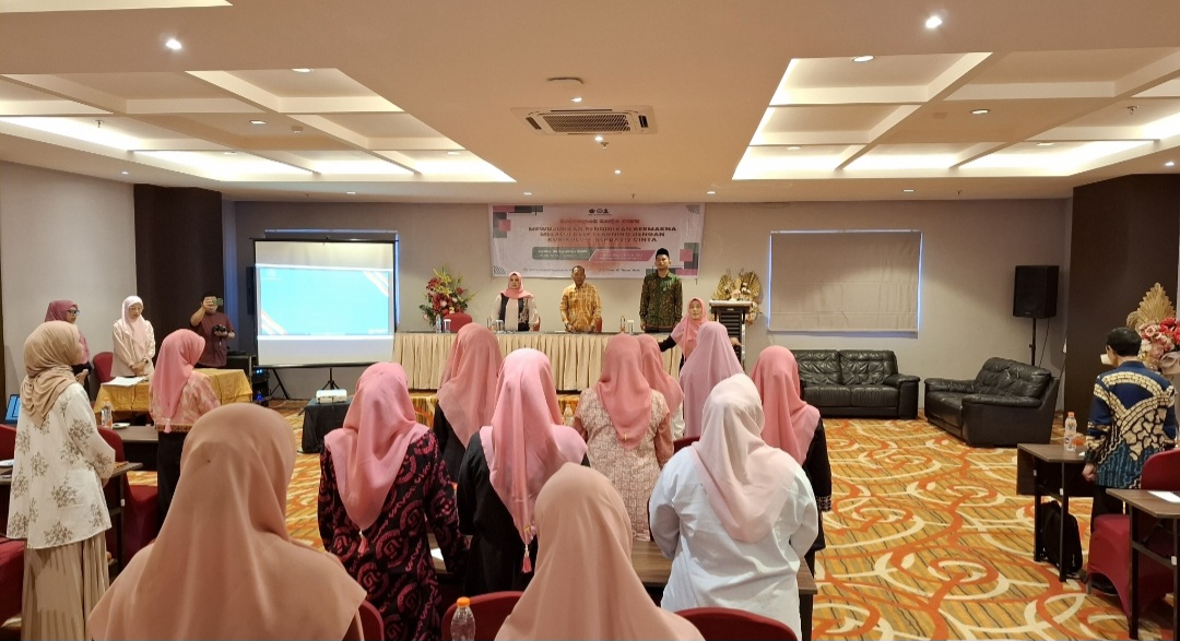 Kakankemenag Kota Makassar Dorong Guru Jadi Inspirasi Siswa Lewat Kurikulum Cinta”
