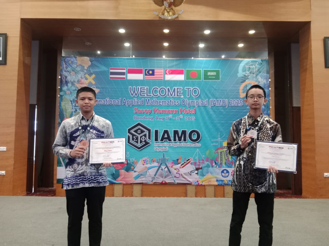 Siswa MAN 2 Kota Makassar Raih Juara pada Ajang IAMO 2025