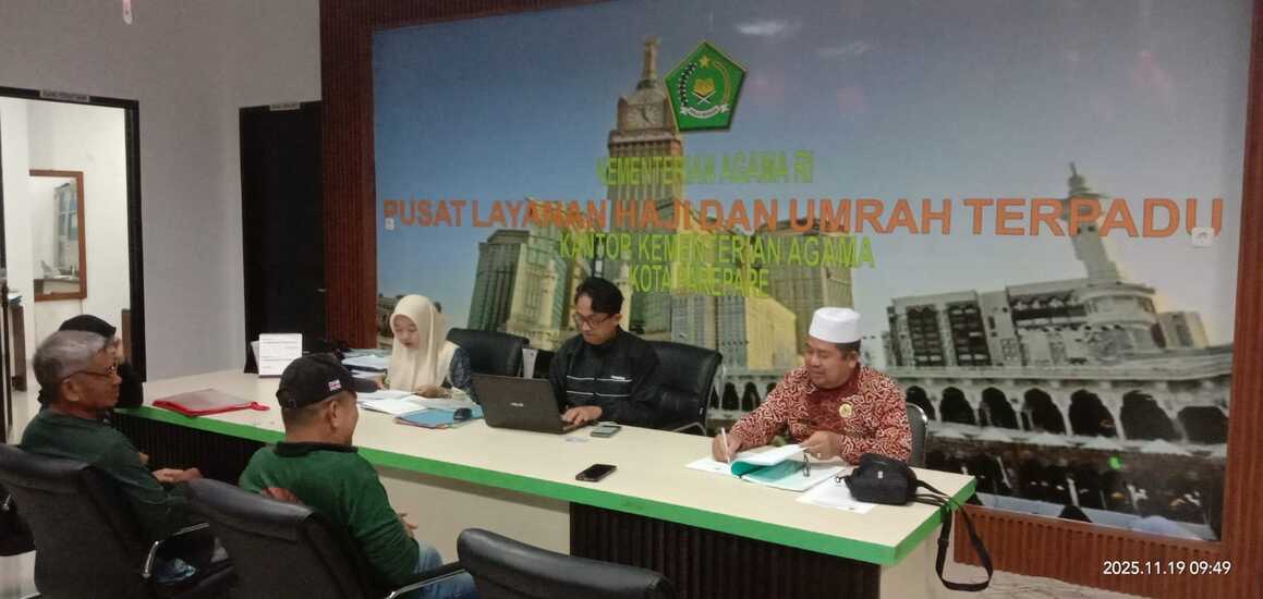 Seksi PHU Lakukan Verifikasi Estimasi Jemaah Haji Masuk Alokasi Tahun 2026 Kota Parepare