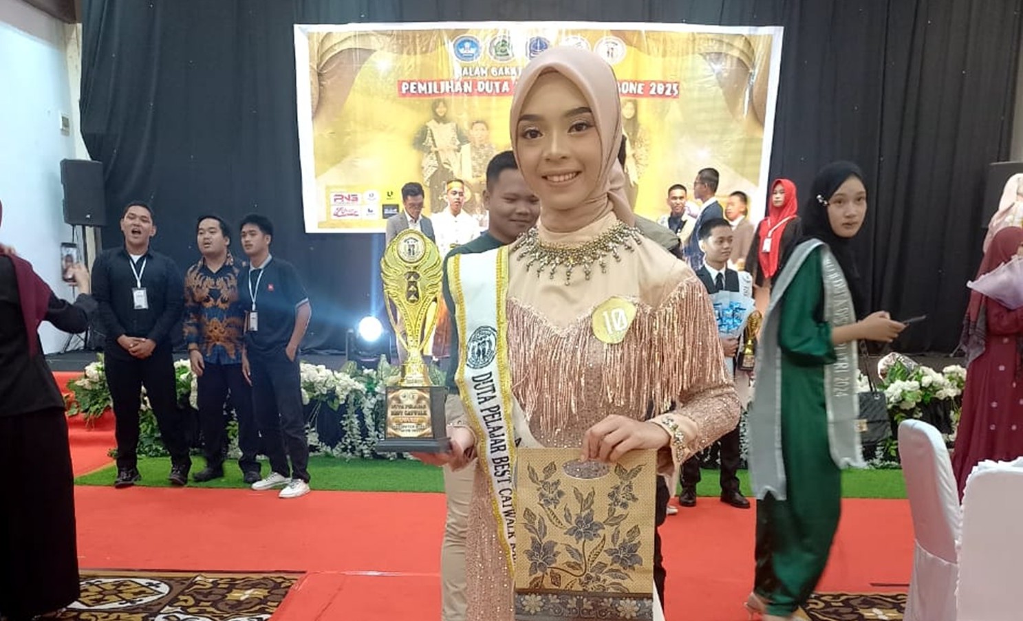 Malam bakat dan grand final Duta Pelajar Kabupaten Bone 2025