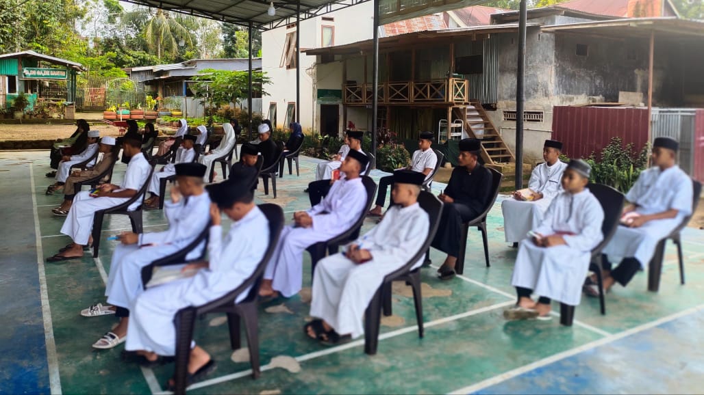 Separuh dari santri baru saat Salamta
