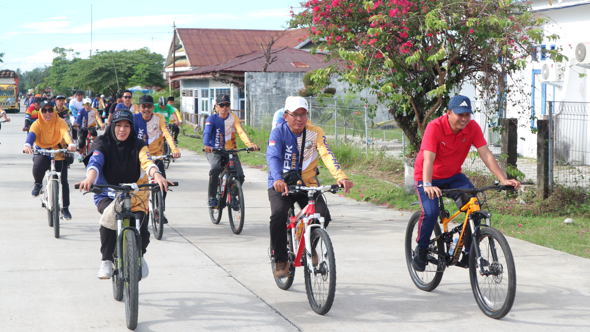 Sepeda Santai KOMPAK HAB ke-80, Bupati Dorong Budaya Olahraga di Tengah Masyarakat