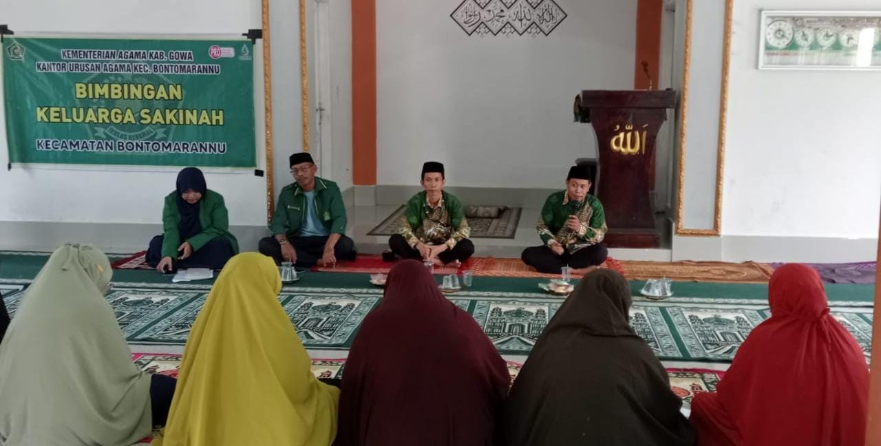 Suasana bimbingan di masjid