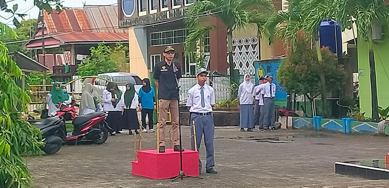 Ketua Bawaslu Kota Parepare Ajak Siswa MAN 1 Jadi Pengawas Pemilu