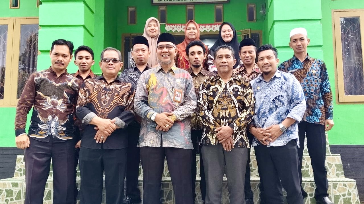 Kepala Kemenag Bantaeng Tekankan Peningkatan Kinerja ASN di KUA Kecamatan Sinoa pada Rabu, 27 Agustus 2025 (Foto: KUA Sinoa)