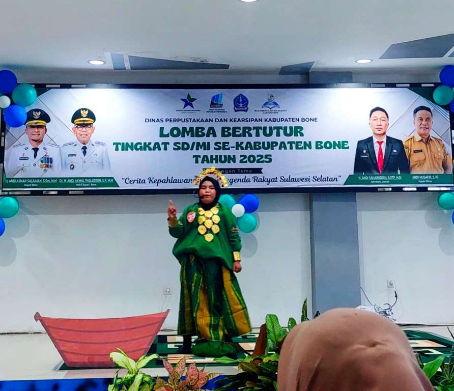 Naura, siswi kelas 4 MIN 4 Bone, tampil memukau saat membawakan cerita rakyat “Putri Tadang Palie”  dalam Lomba Bertutur Tingkat SD/MI Se-Kabupaten Bone, Rabu, 11 Juni 2025.
