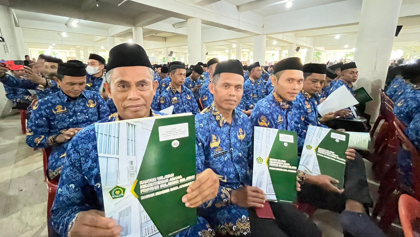Syarifuddin: Selamat kepada seluruh staf dan penyuluh agama yang telah menerima SK PPPK