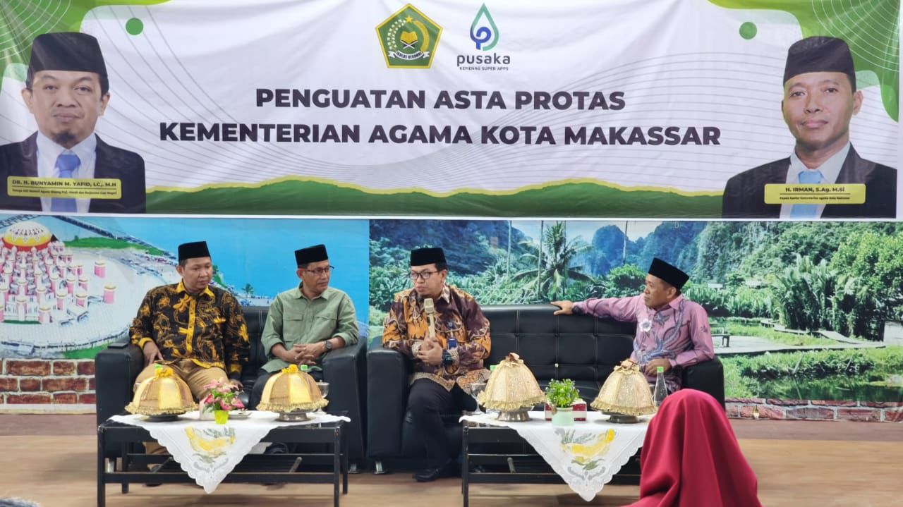 Tenaga Ahli Menteri Agama RI, Dr. H. Bunyamin, Lc., M.H., memberikan penguatan Asta Protas