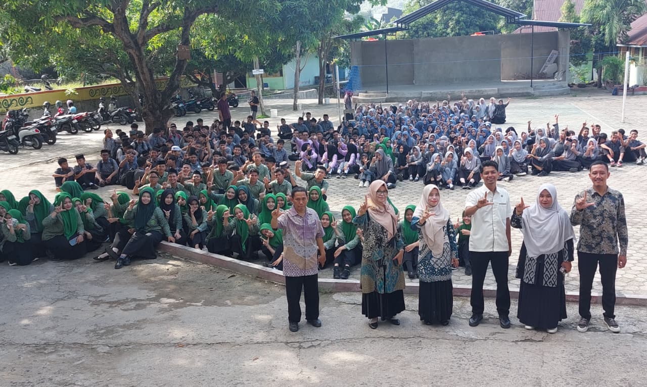 Etika Media Sosial dan Teknik Pembuatan Konten Kreatif di MAN 2 Kota Parepare