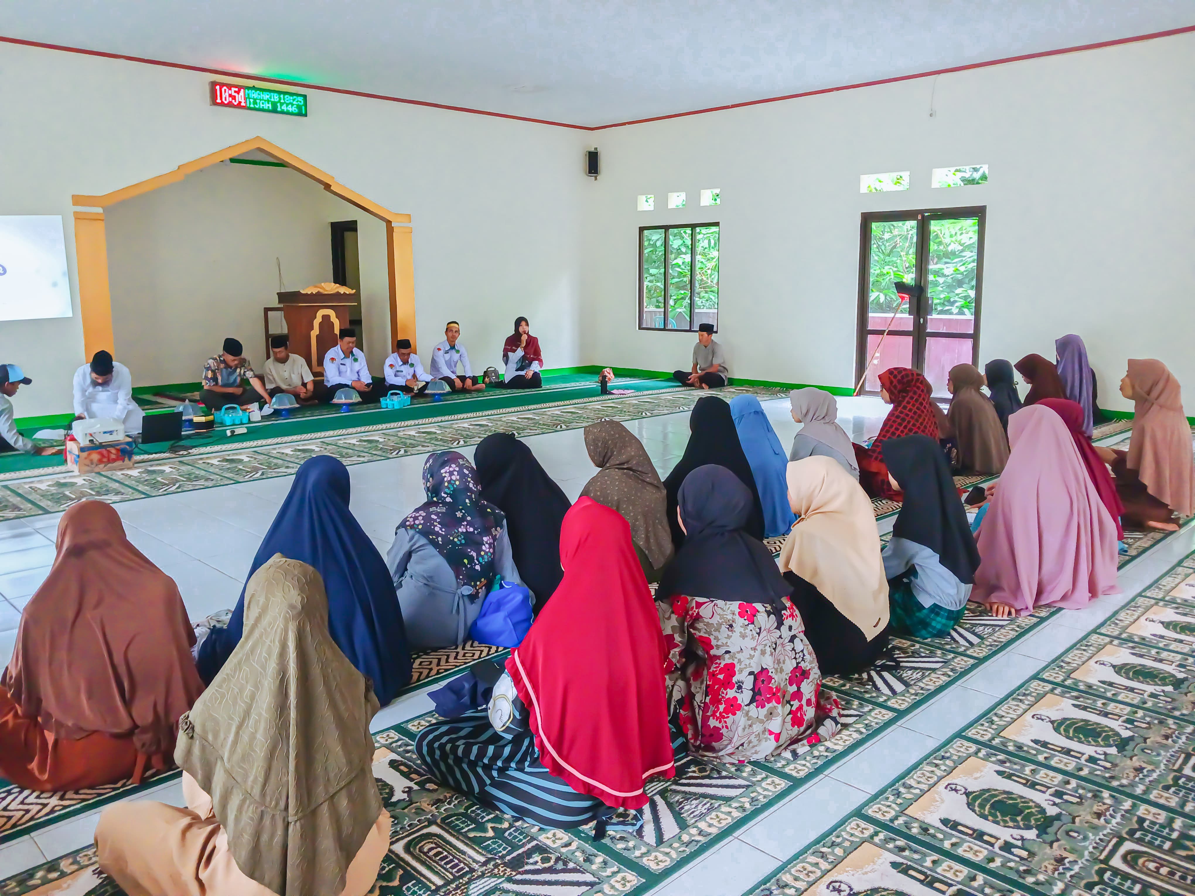 Suasana tabligh di masjid Manimbahoi