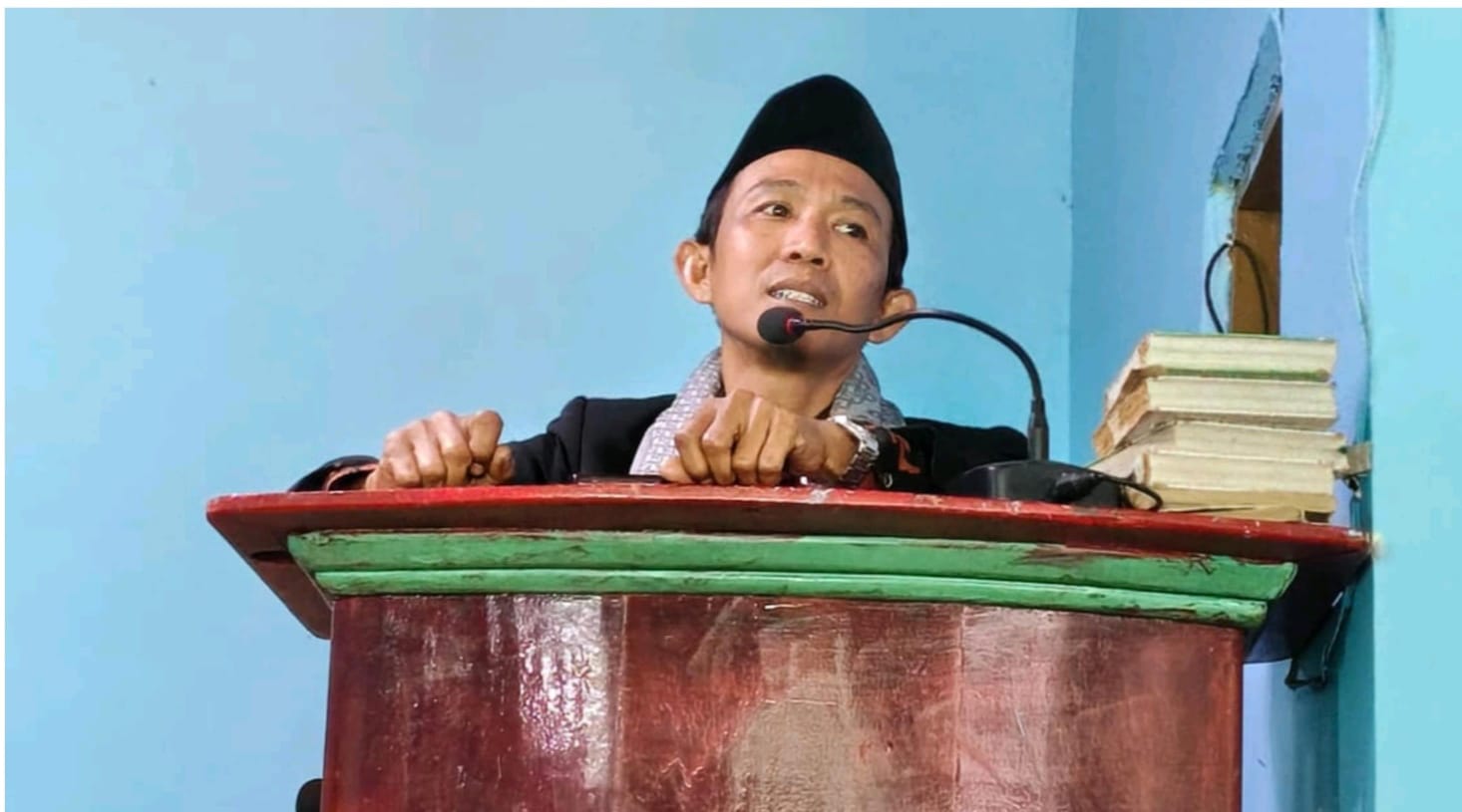 Kepala KUA saat memberi tausiyah