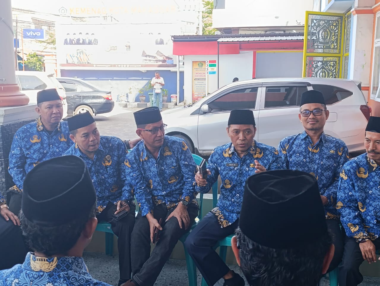 Kepala MAN 1 Kota Makassar Ikuti Rapat Koordinasi Persiapan MQK Internasional & Nasional 2025