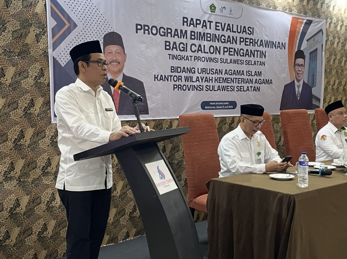 Pembukaan rapat evaluasi bimwin tingkat prov .sulsel