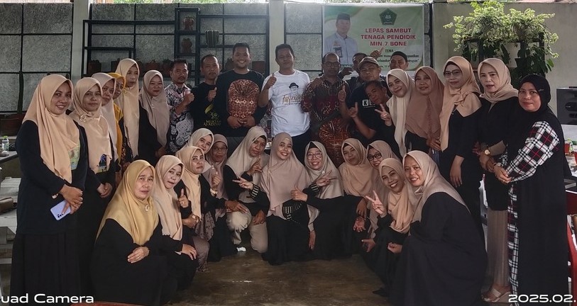 Foto Bersama Tenaga Pendidik MIN 7 Bone