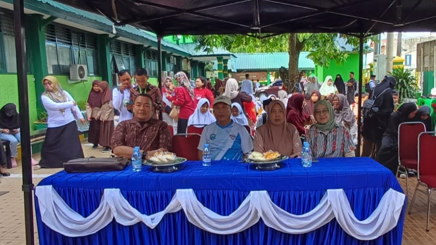 Kepala MTsN 1 Bone Resmi Buka Ajang Kreativitas Siswa (AKS) 2026