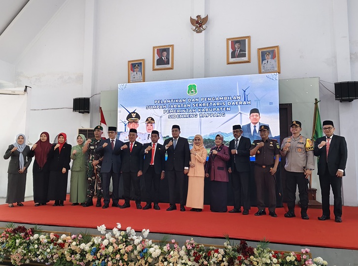 Hadiri Pelantikan Sekda Sidrap, H. Muhammad Idris Usman : Kemenag Siap Berkolaborasi dan Bersinergi