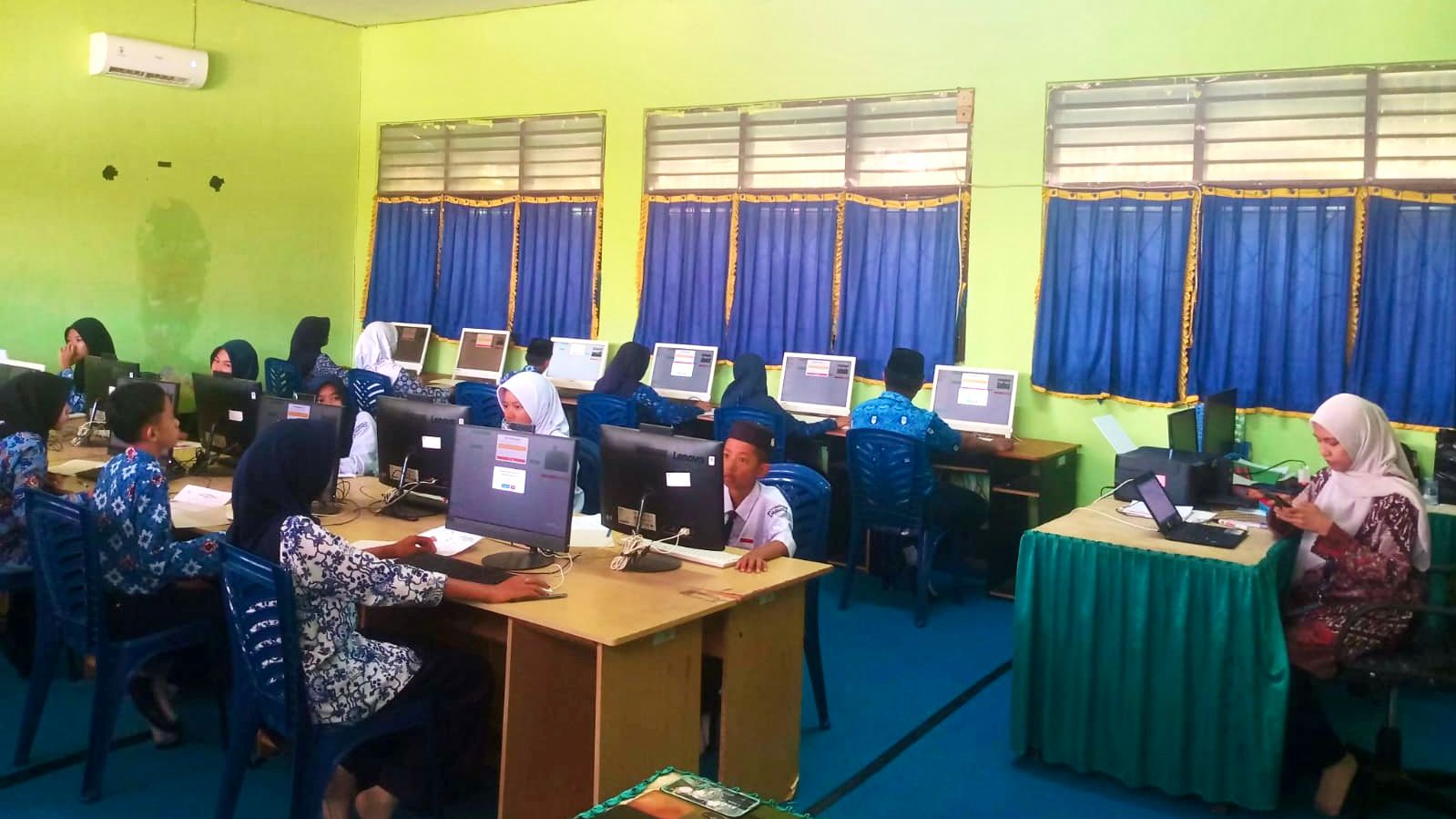 Ratusan Siswa Ikuti OMI 2025 Tingkat Kabupaten, Kakan Kemenag Bantaeng Harap Peserta Harumkan Nama Daerah