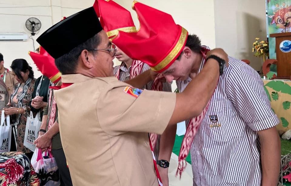 Kamad saat pemasangan Patonro