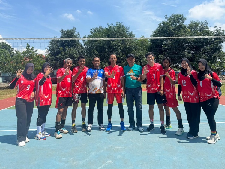 PGRI Sidrap Siap Beraksi di Pertandingan Bola Volly Hari Guru Nasional.