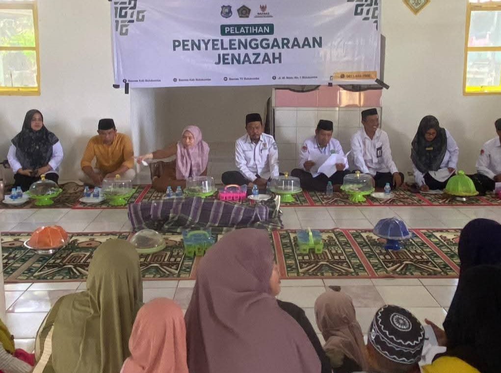 KUA Kec. Kajang Bekerjasama BASNAS Bulukumba menggelar Pelatihan Penyelenggaraan Jenazah di Laikang Kajang