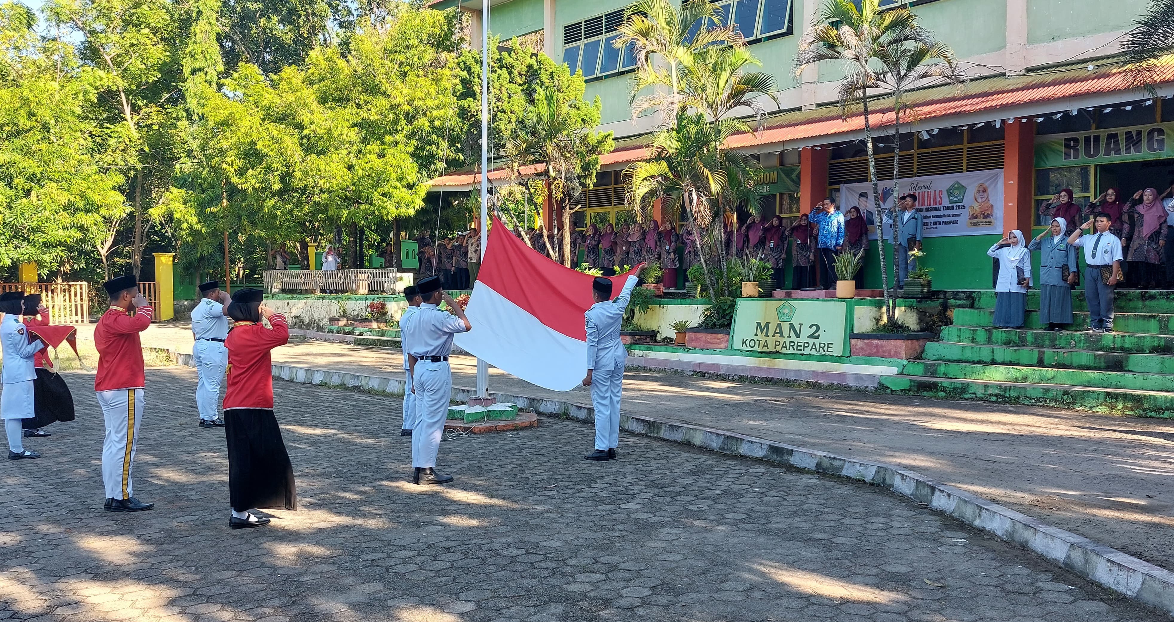 Upacara Peringatan Hardiknas MAN 2 Parepare