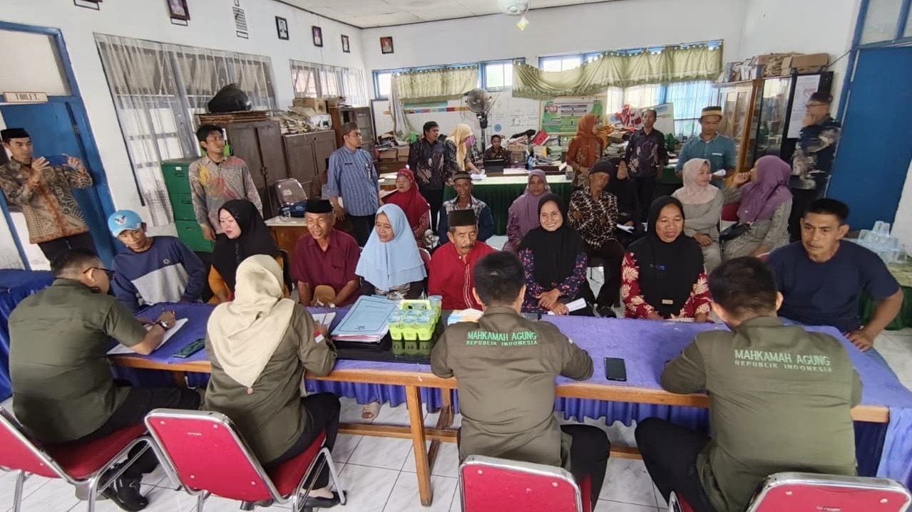 Pemberkasan Persiapan Isbat Nikah, KUA Bissappu Gencarkan Program GAS PN pada Rabu, 29 Oktober 2025 (Foto: KUA Bissappu)