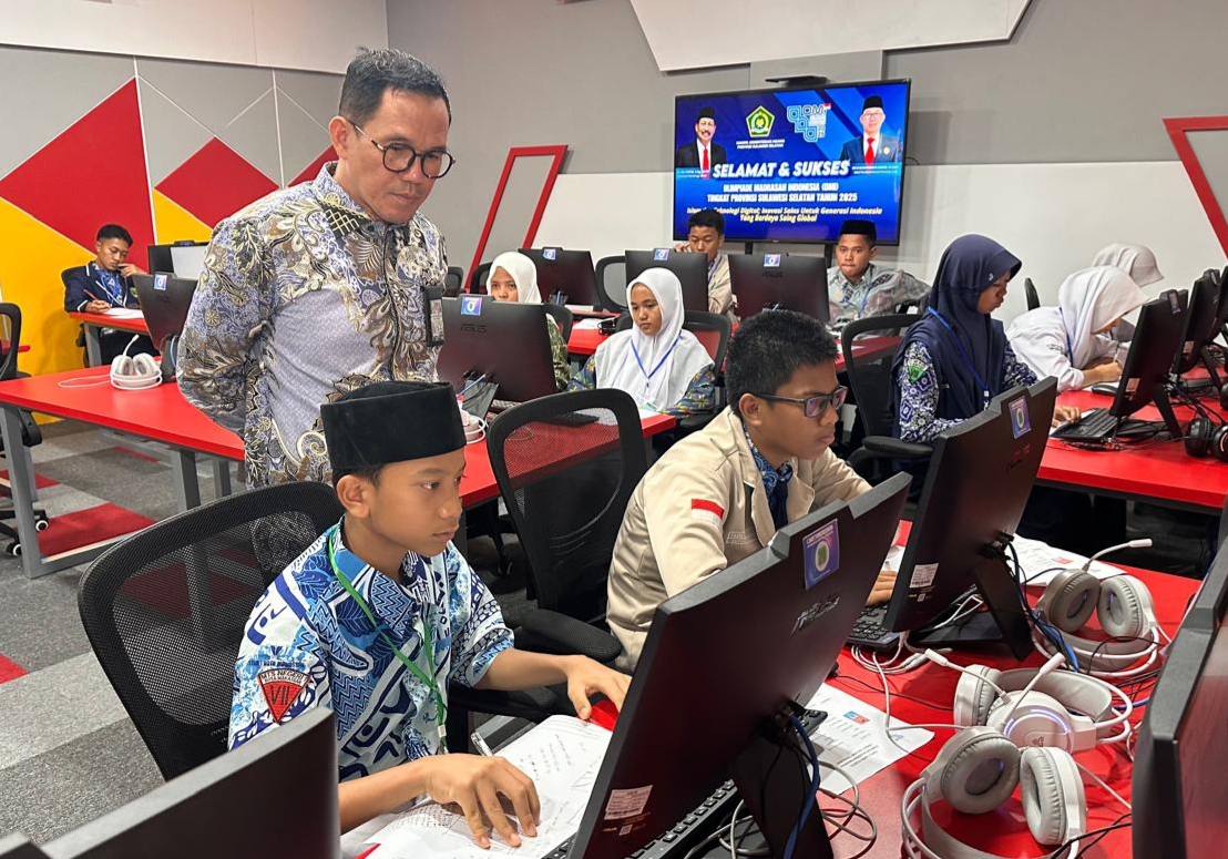 Kabid Penmad: Capaian ini bukti nyata komitmen madrasah dalam mengembangkan potensi akademik dan karakter siswa.