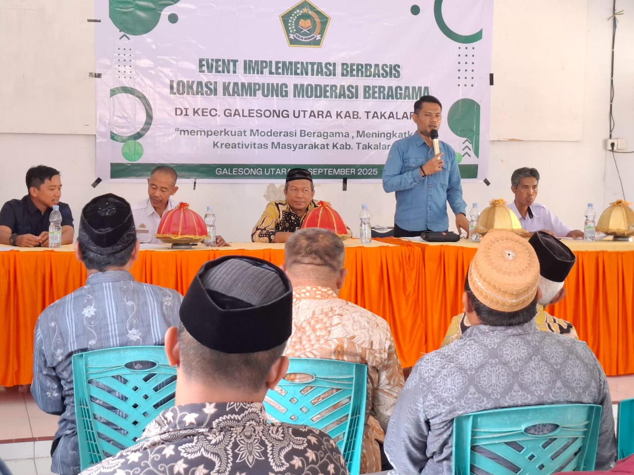 Kasubbag TU saat membuka kegiatan event Implementasi Berbasis Lokasi Kampung Moderasi Beragama
