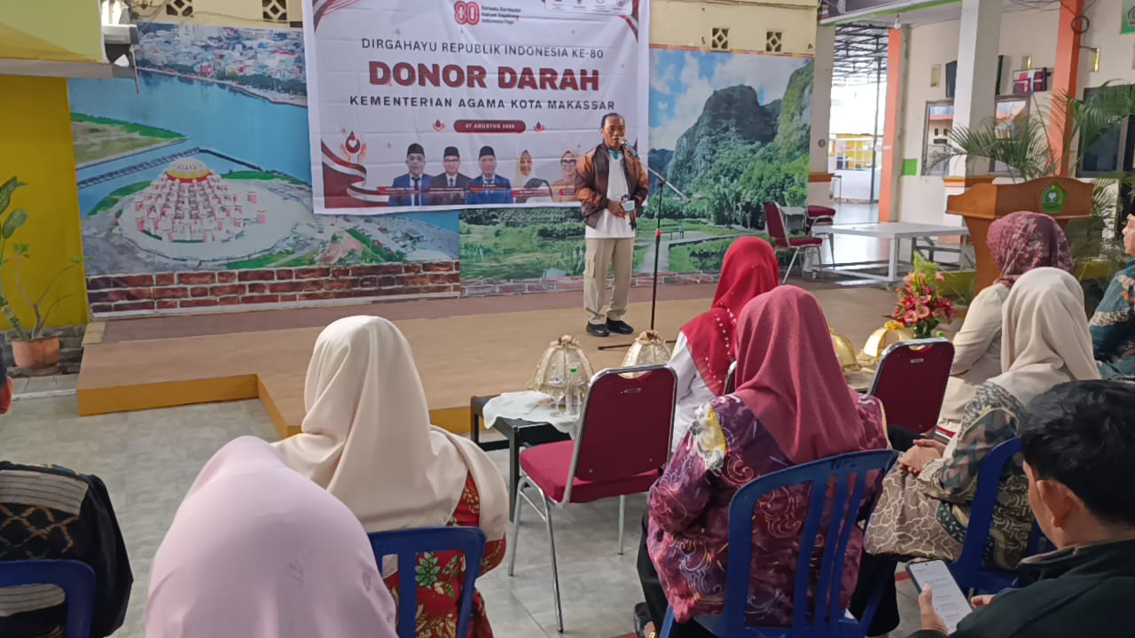 MAN 1 Kota Makassar Ikuti Gelar Aksi Donor Darah Semarak HUT RI ke-80 di Kemenag Kota Makassar