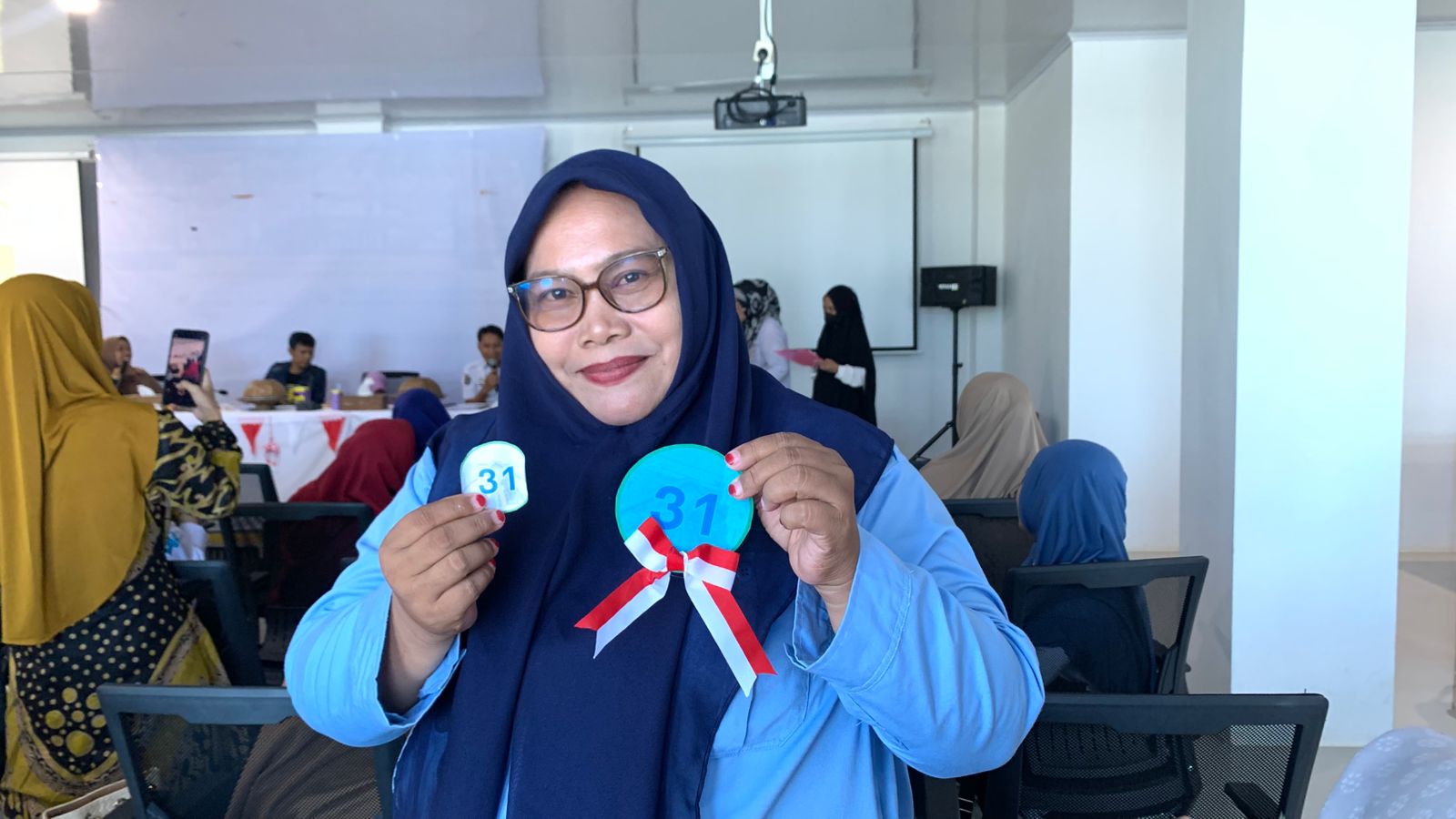 Musdalifah, pendamping lomba bertutur dari MIN 2 Sinjai mengikuti kegiatan technical meeting