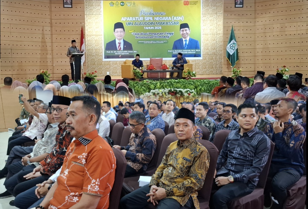 Menteri Agama RI, Prof. Dr. H. Nasaruddin Umar, M.A., memberikan pembinaan kepada Aparatur Sipil Negara (ASN) di lingkungan UIN Alauddin
