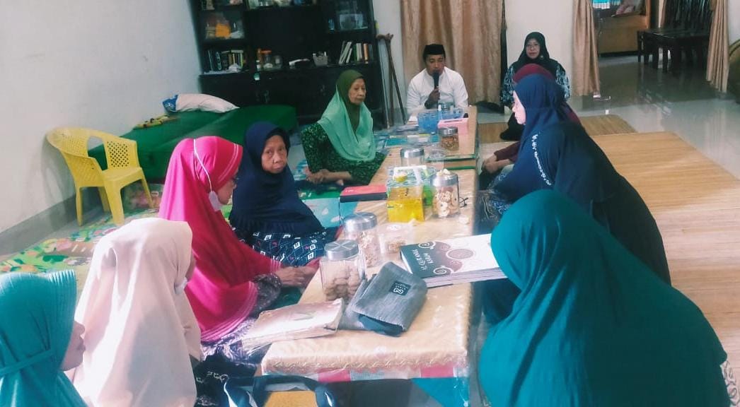 Suasana majelis Lansia