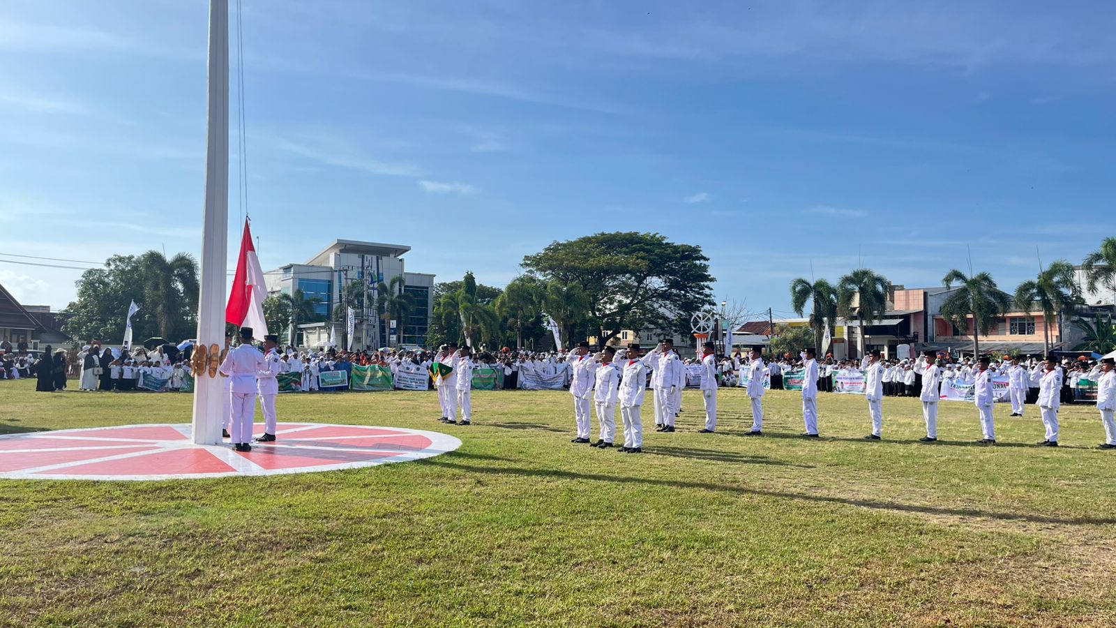 Upacara Hari Santri 2025 Kabupaten Bulukumba di Lapangan Pemuda
