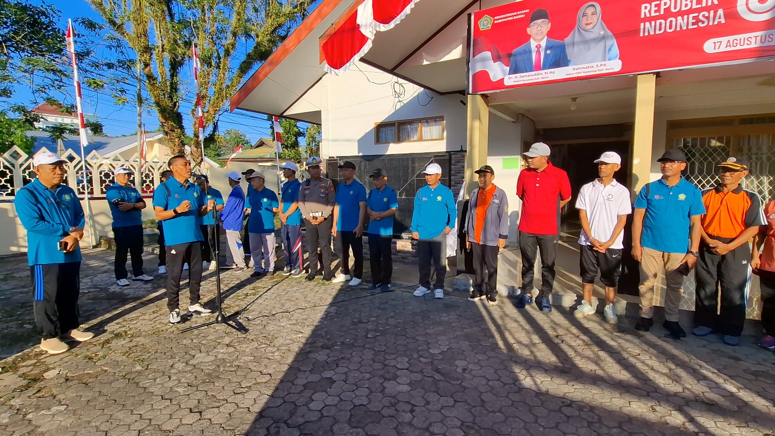 Kemenag Barru Gelar Gerak Jalan dan Senam Kerukunan, Perkuat Persaudaraan Umat Beragama
